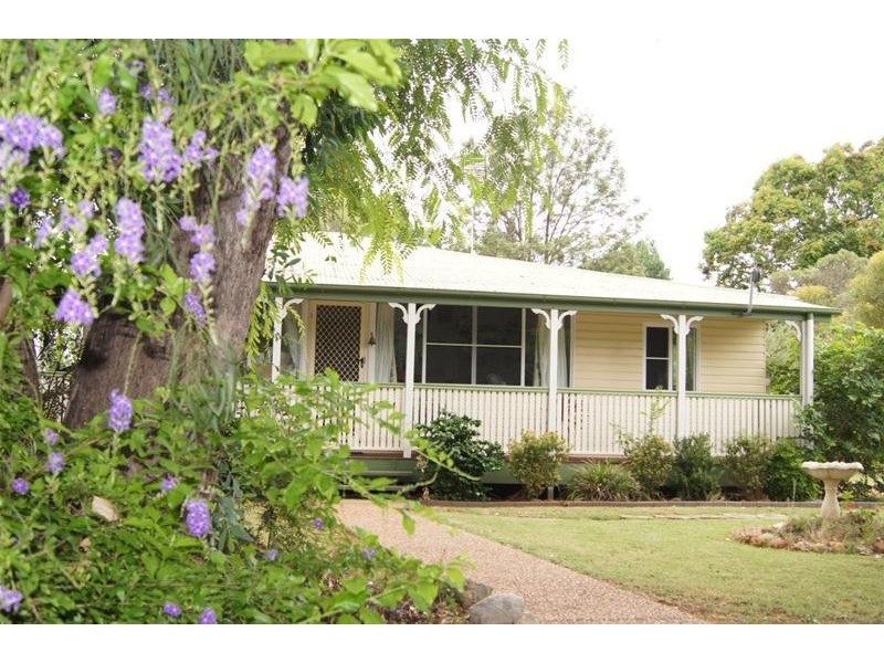 98 Wambo Street, Chinchilla QLD 4413