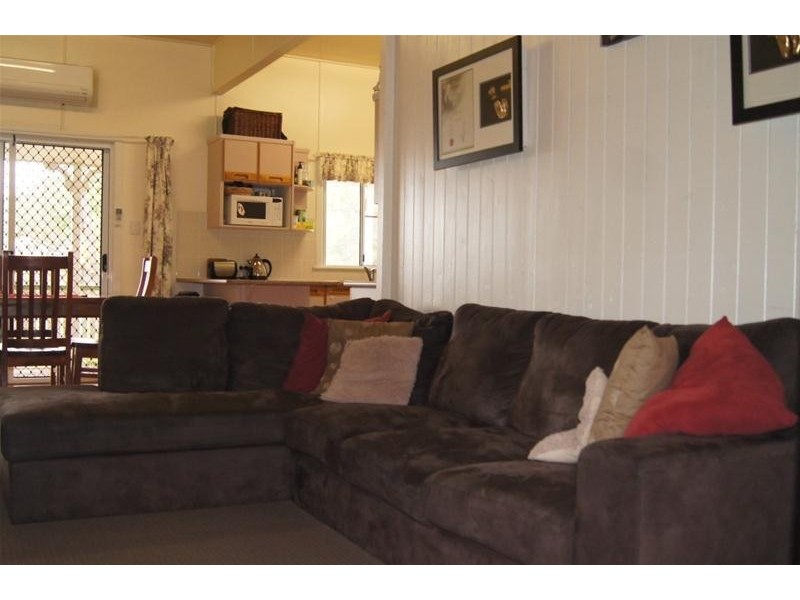 98 Wambo Street, Chinchilla QLD 4413