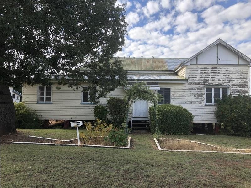 25 Wood Street, Chinchilla QLD 4413