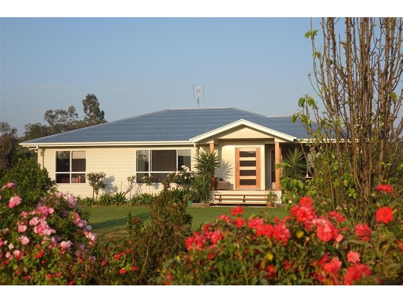 30 Ainsworth Street, Chinchilla QLD 4413