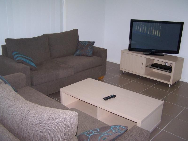 1/32 Bishop Drive, Miles QLD 4415