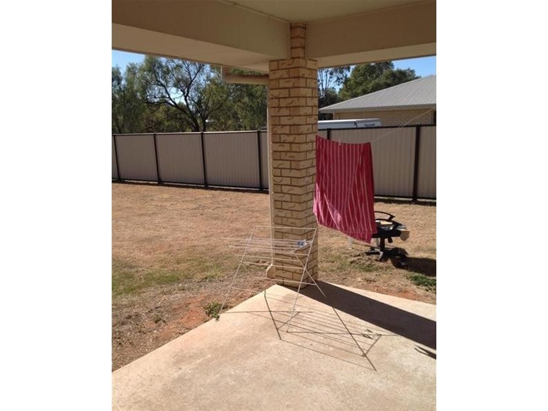 19 Campbell Street, Chinchilla QLD 4413