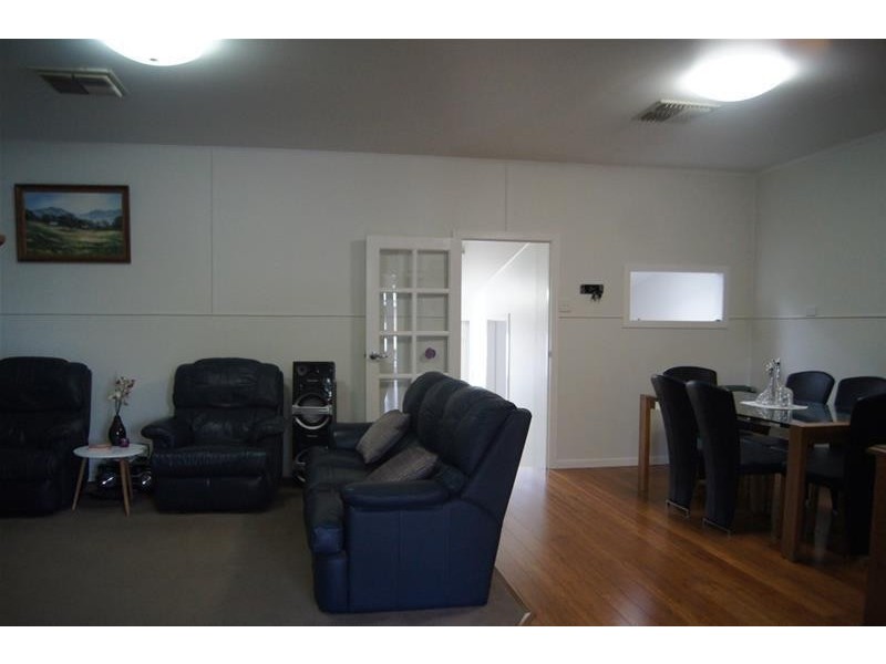 9 Barber Street, Chinchilla QLD 4413