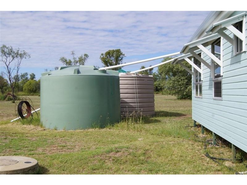 21 Barkers Road, Chinchilla QLD 4413