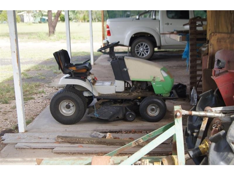 21 Barkers Road, Chinchilla QLD 4413