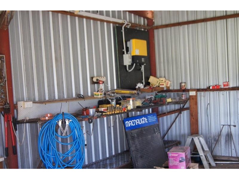 21 Barkers Road, Chinchilla QLD 4413