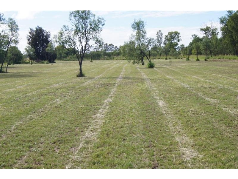 21 Barkers Road, Chinchilla QLD 4413