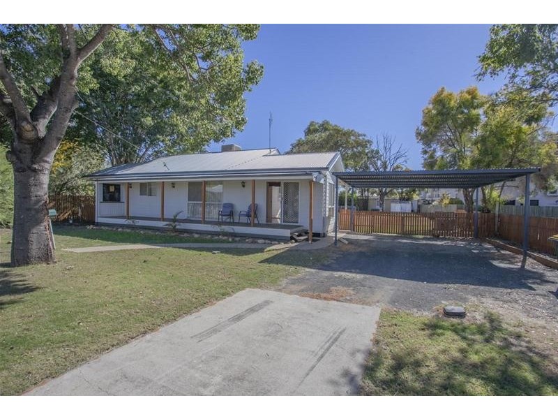 1A Covington Street, Chinchilla QLD 4413