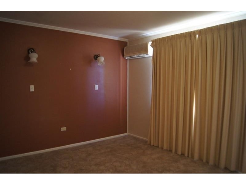 4 Wheeler Street, Chinchilla QLD 4413