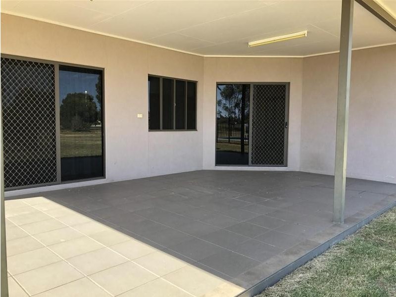 5 Beech Court, Chinchilla QLD 4413