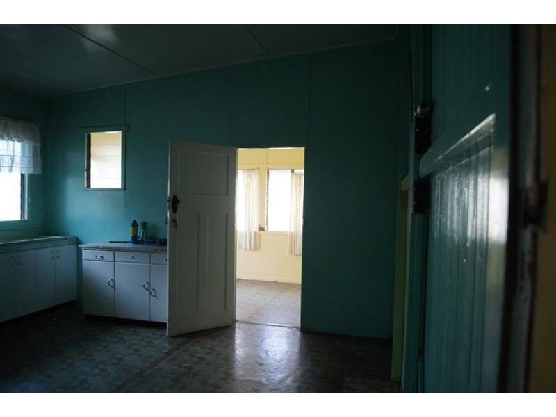 21 Middle Street, Chinchilla QLD 4413