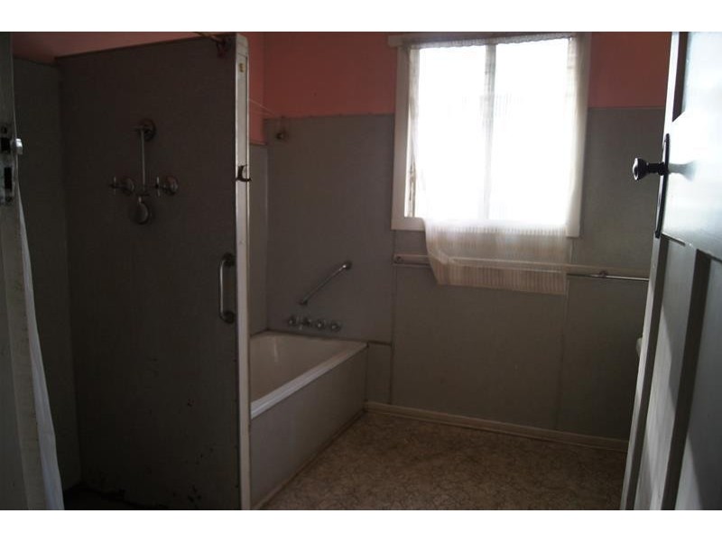 21 Middle Street, Chinchilla QLD 4413