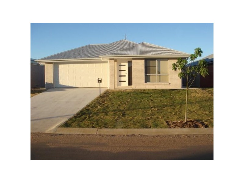 3 Bridgeman Parade, Chinchilla QLD 4413