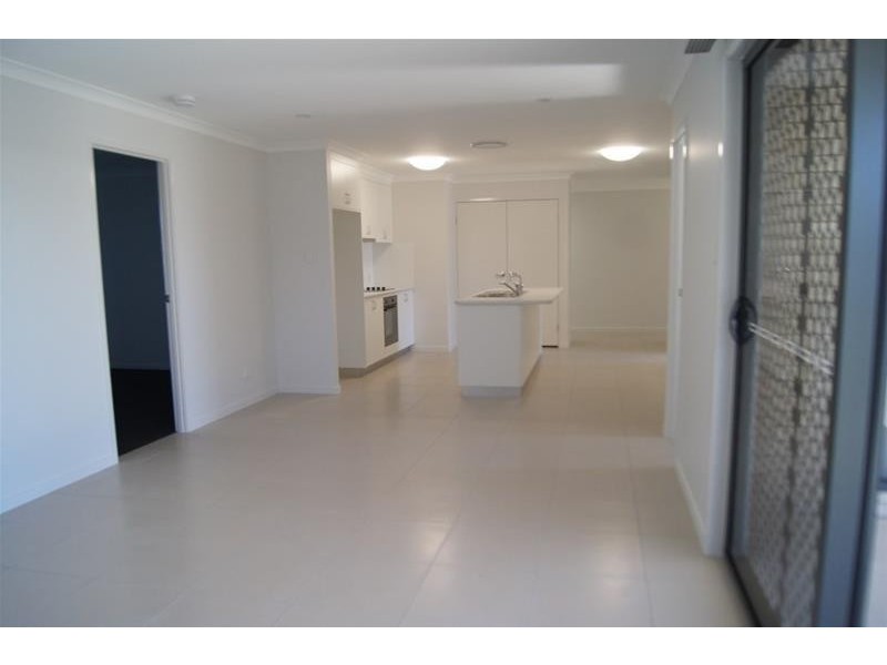 2/20 Dudley Street, Chinchilla QLD 4413