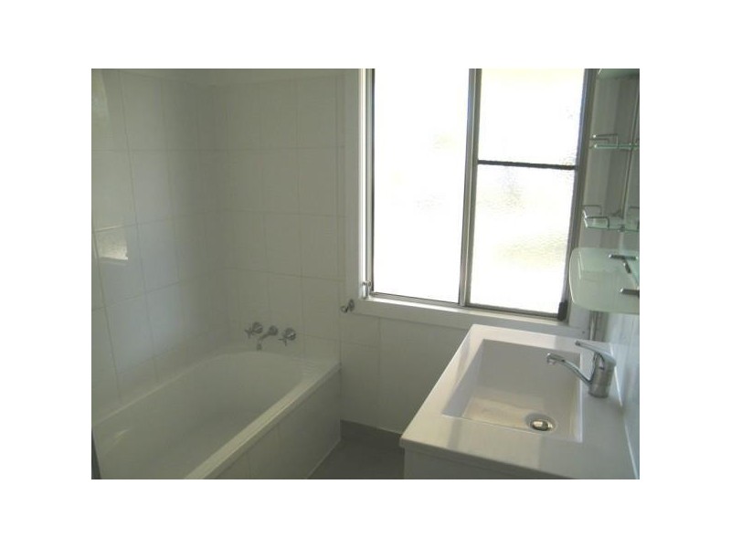 27 Barber Street, Chinchilla QLD 4413