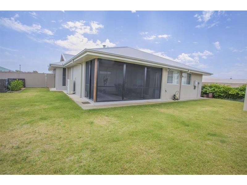23 Sommerfeld Crescent, Chinchilla QLD 4413