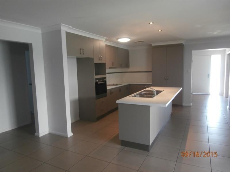 9 Sommerfeld Crescent, Chinchilla QLD 4413