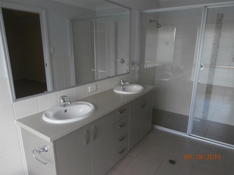 9 Sommerfeld Crescent, Chinchilla QLD 4413