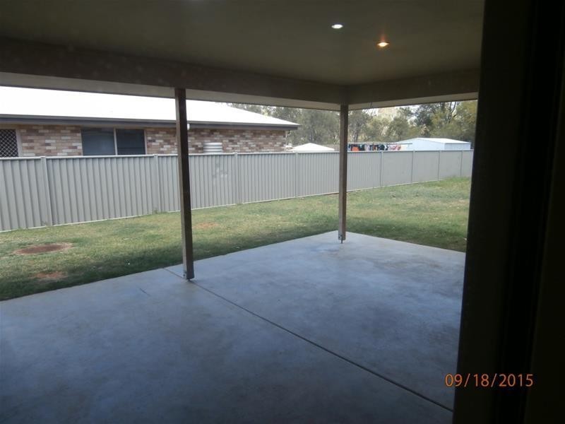 9 Sommerfeld Crescent, Chinchilla QLD 4413