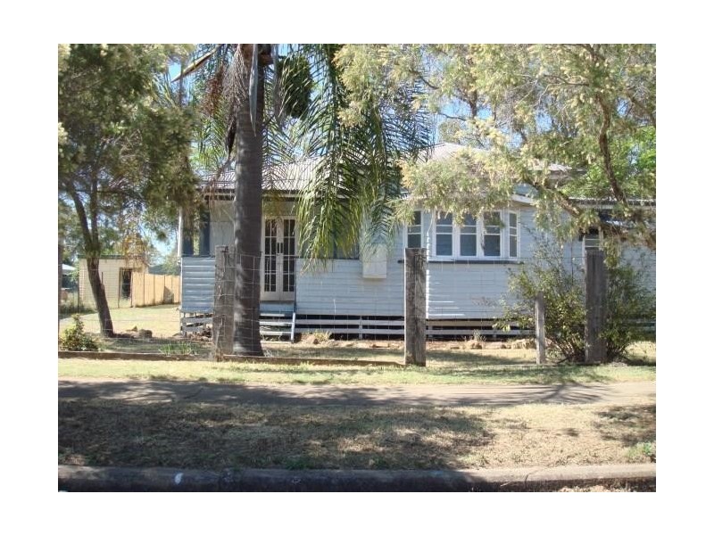 91 Middle Street, Chinchilla QLD 4413