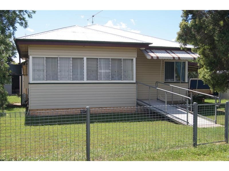 77 Wambo Street, Chinchilla QLD 4413