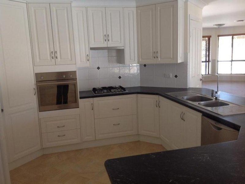 16 Wilkinson Street, Chinchilla QLD 4413