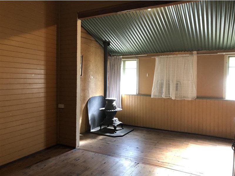 6 Bell Street, Chinchilla QLD 4413