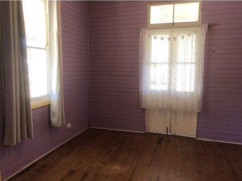 6 Bell Street, Chinchilla QLD 4413