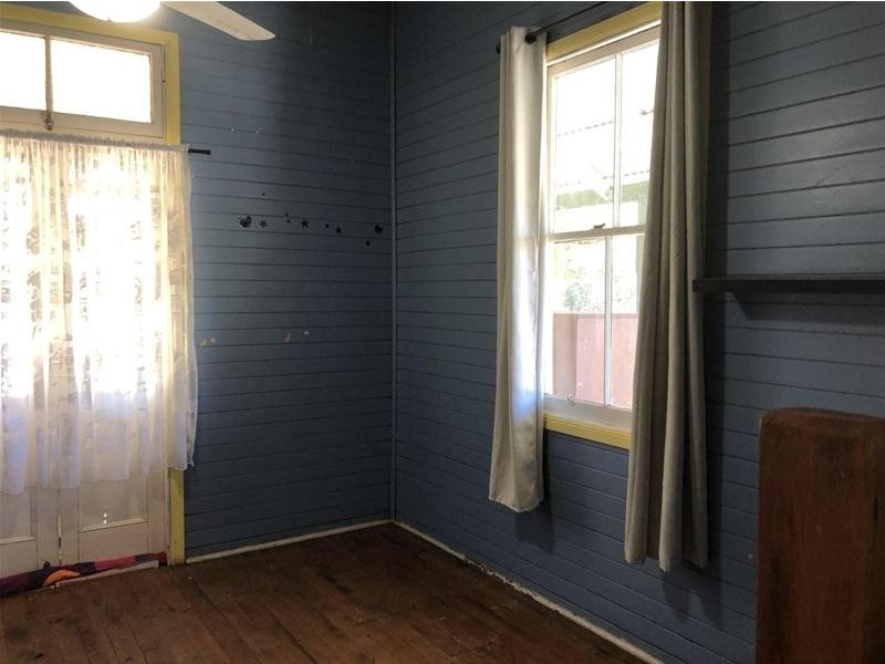 6 Bell Street, Chinchilla QLD 4413