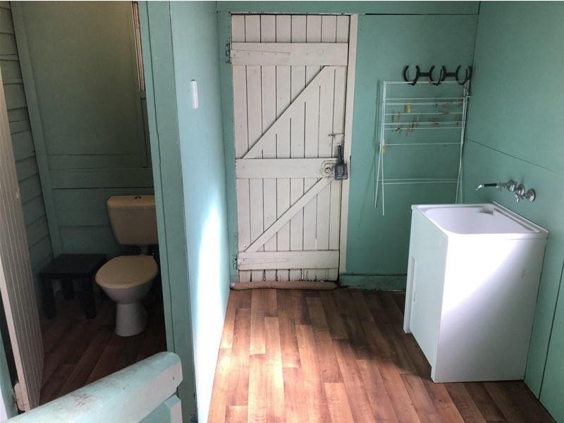 6 Bell Street, Chinchilla QLD 4413