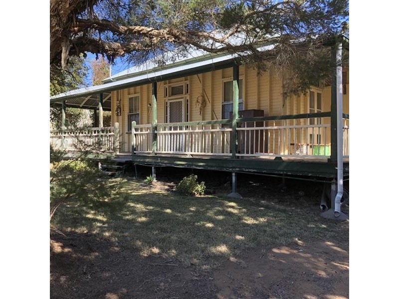 6 Bell Street, Chinchilla QLD 4413