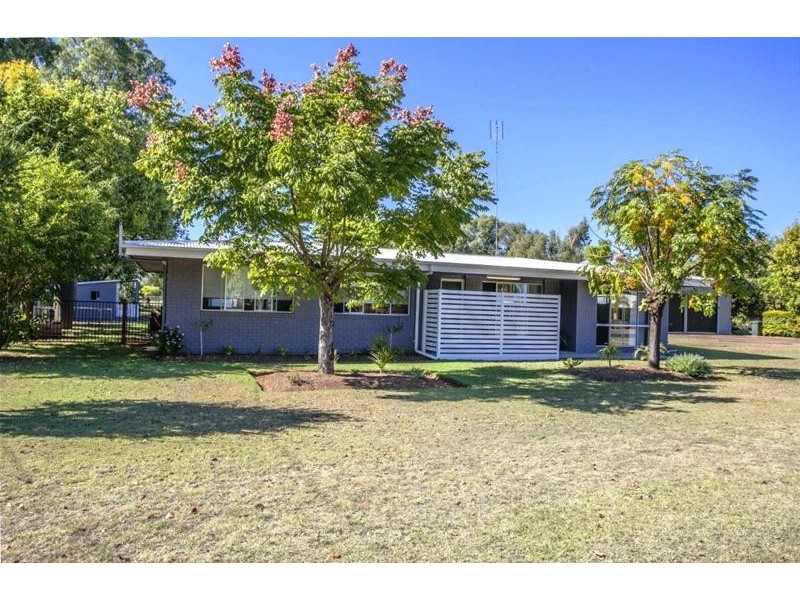 37 Atkins Street, Chinchilla QLD 4413