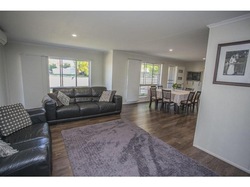 37 Atkins Street, Chinchilla QLD 4413