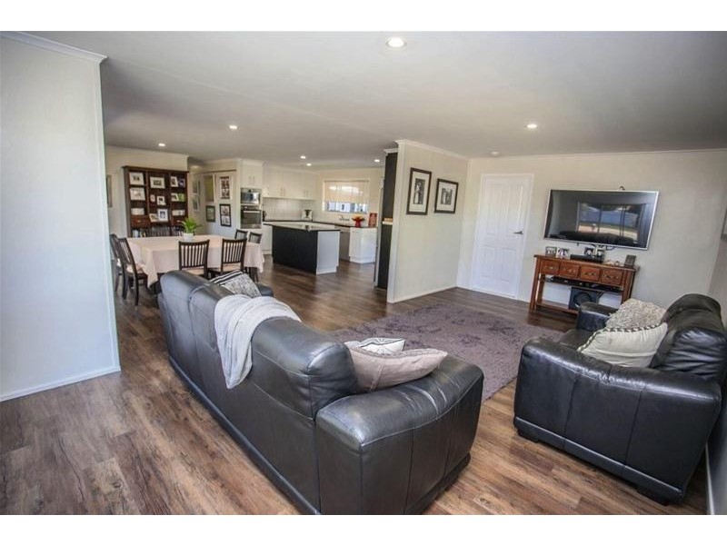 37 Atkins Street, Chinchilla QLD 4413