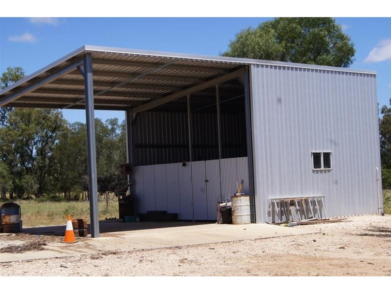 173 Surcingle Road, Chinchilla QLD 4413