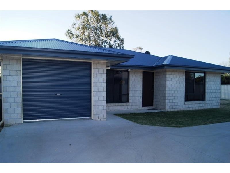 1, 2 and 3/7 Harrington Court, Chinchilla QLD 4413