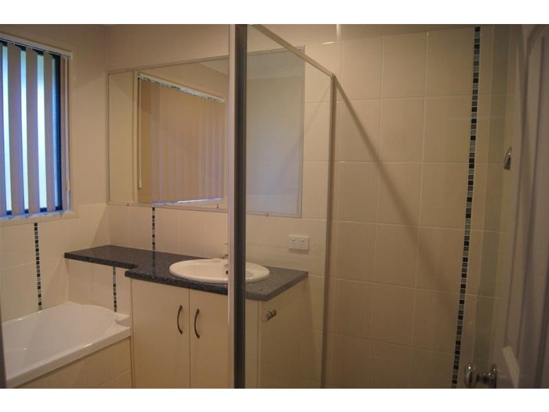 1, 2 and 3/7 Harrington Court, Chinchilla QLD 4413