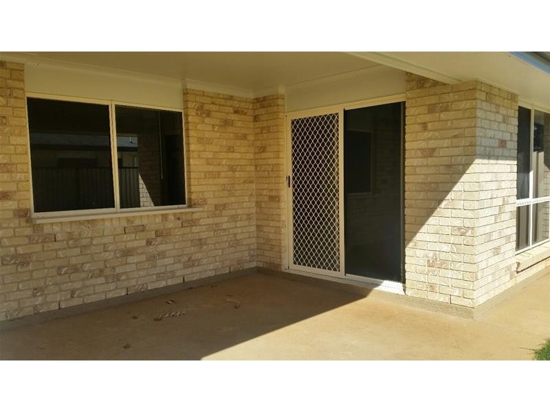 17 Skewis Street, Chinchilla QLD 4413