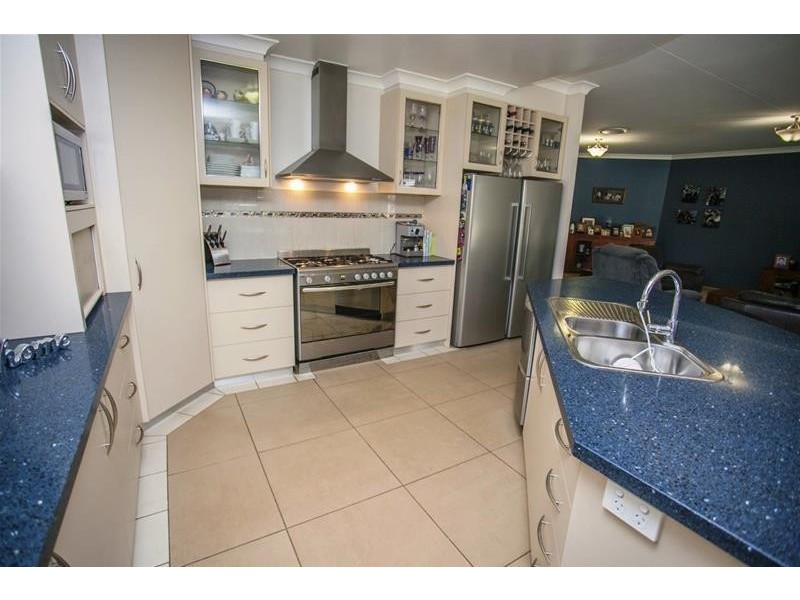 32 Oak Street, Chinchilla QLD 4413