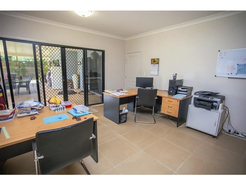 32 Oak Street, Chinchilla QLD 4413