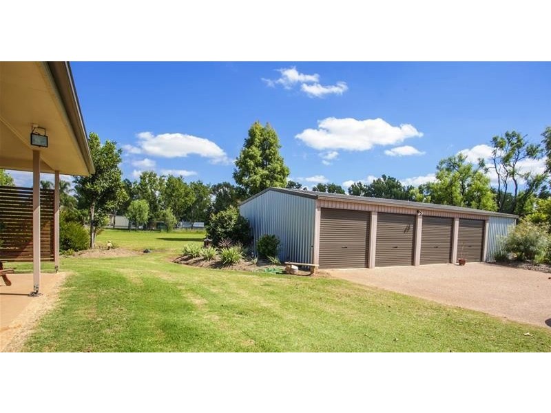 32 Oak Street, Chinchilla QLD 4413