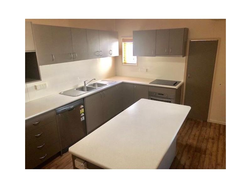 15 Bell Street, Chinchilla QLD 4413