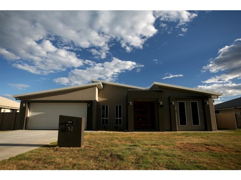 52 Sommerfeld Crescent, Chinchilla QLD 4413