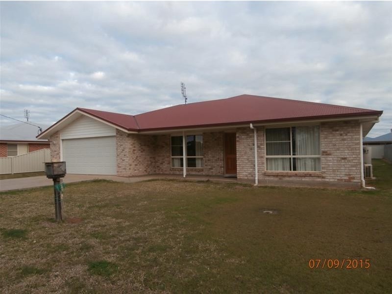 124 Zeller Street, Chinchilla QLD 4413