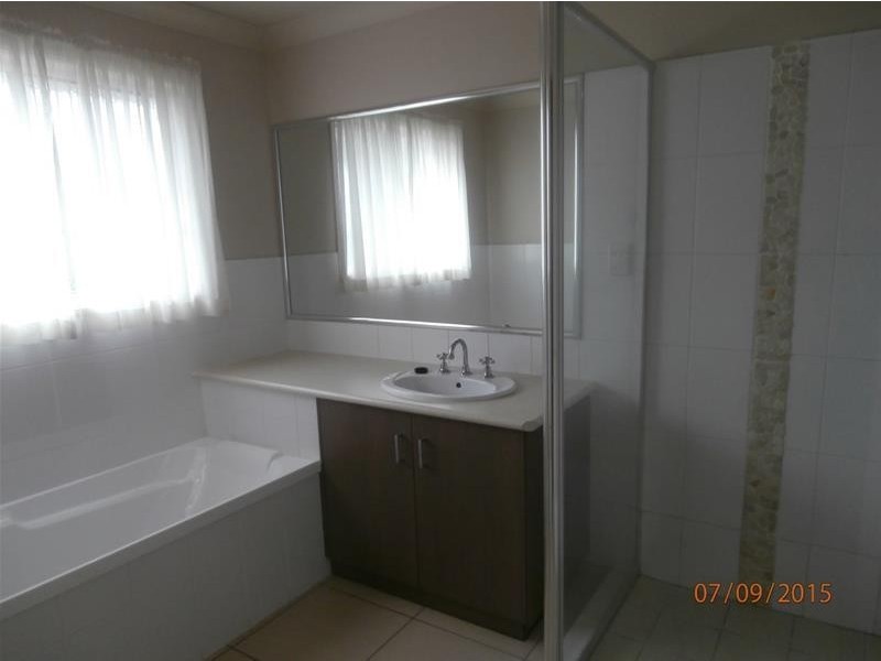 124 Zeller Street, Chinchilla QLD 4413