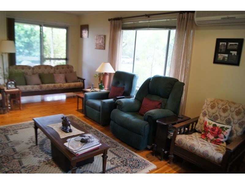 33 Claydon Street, Chinchilla QLD 4413