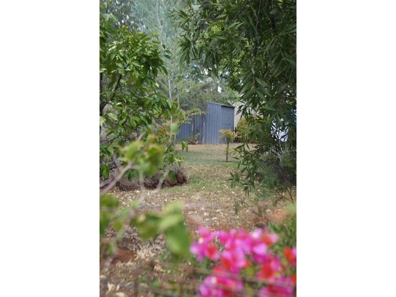 33 Claydon Street, Chinchilla QLD 4413