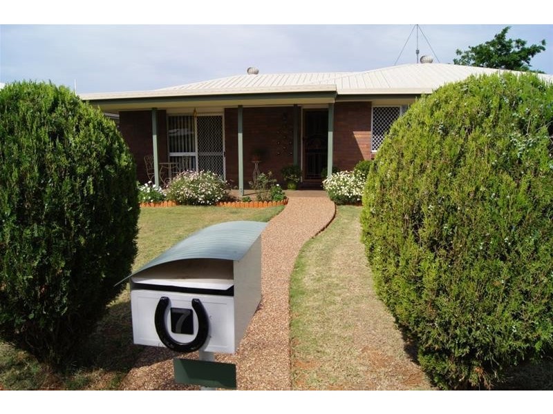 7, Chinchilla QLD 4413