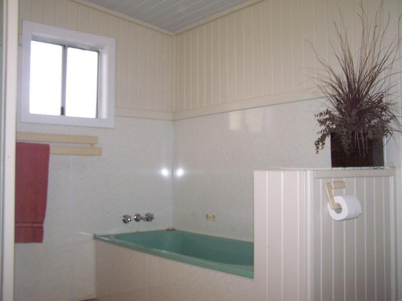 363 Auburn Road, Chinchilla QLD 4413