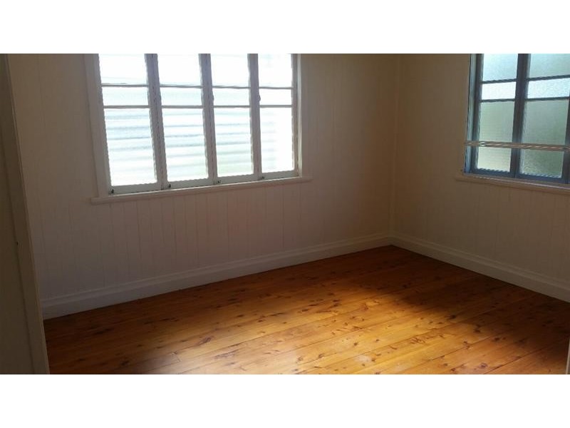 14 Barber Street, Chinchilla QLD 4413